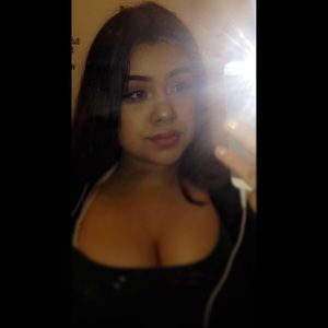 Meet your Posher, Gloria